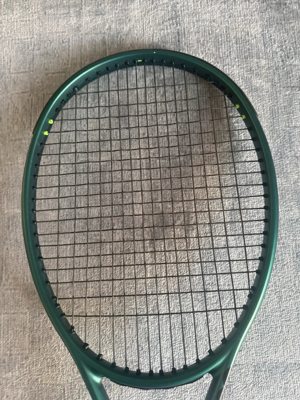 Wilson Blade 98 V9 305g 16x19 Grip 3 G3 Tennis Racket
