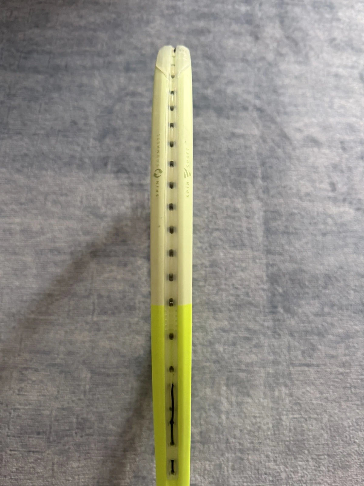 Head Extreme MP 2024 300g 100sq in Grip 3 Tennis Racket