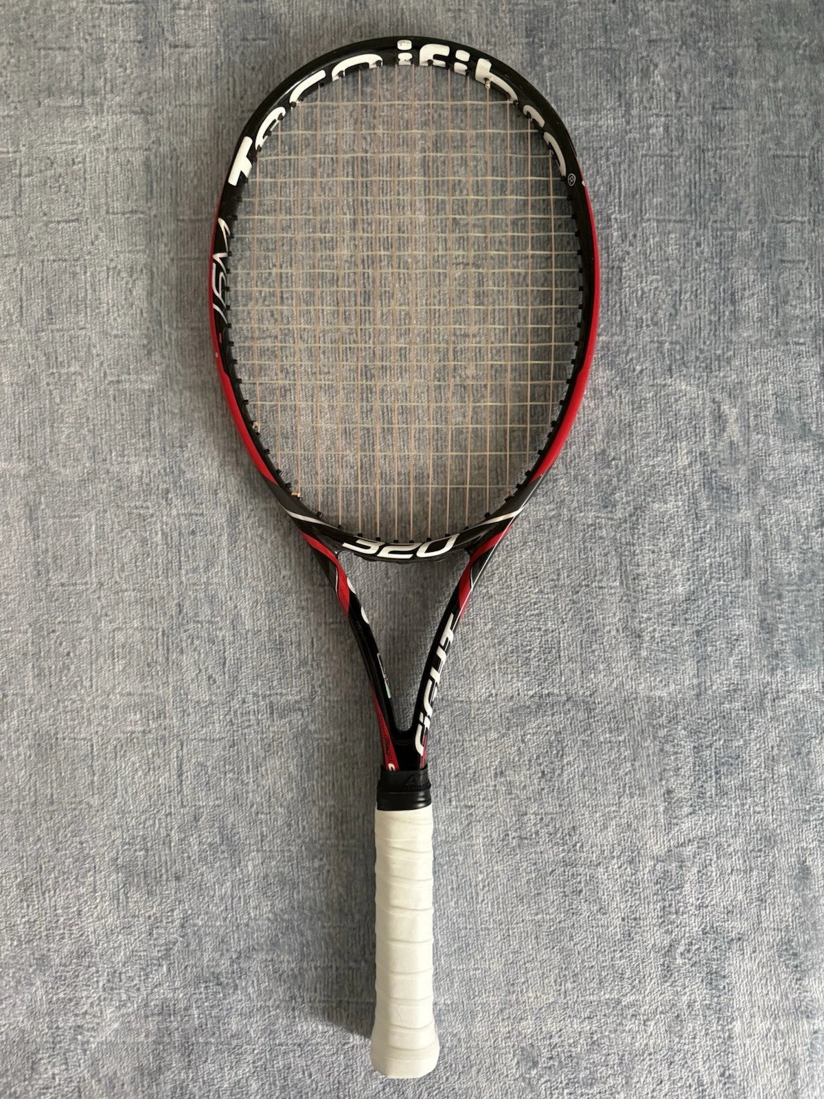 Tecnifibre T-Fight 320 320g 95sq in Grip 3 Tennis Racket