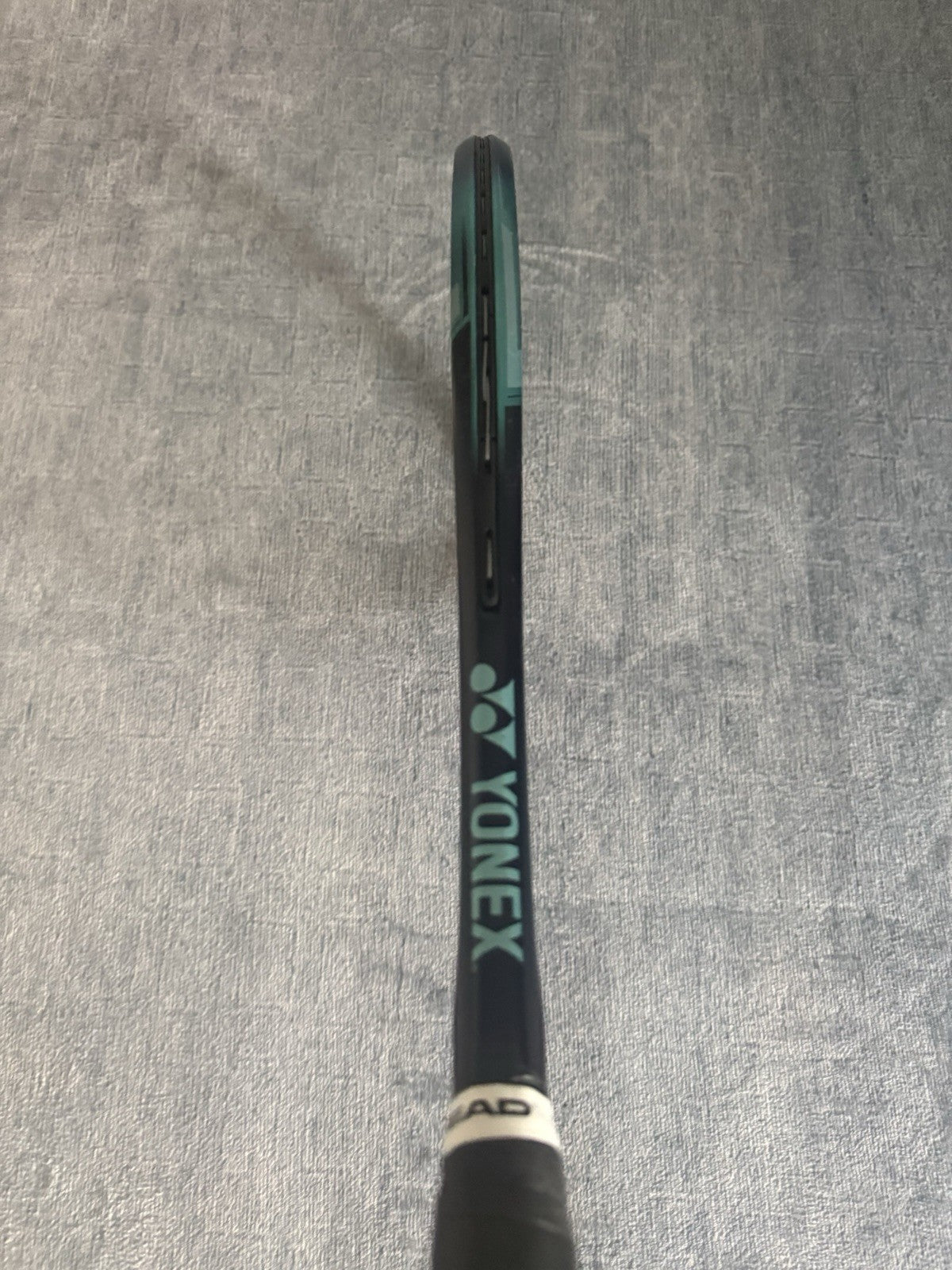 Yonex EZONE 98 2022 305g 98sq in Grip 2 Tennis Racket