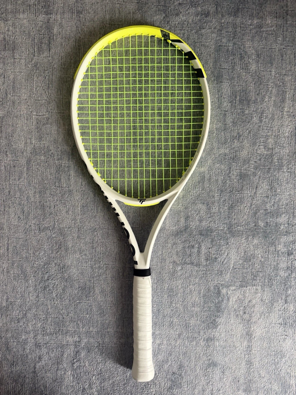 Tecnifibre TF-X1 305 305g 98sq in Grip 2 Tennis Racket