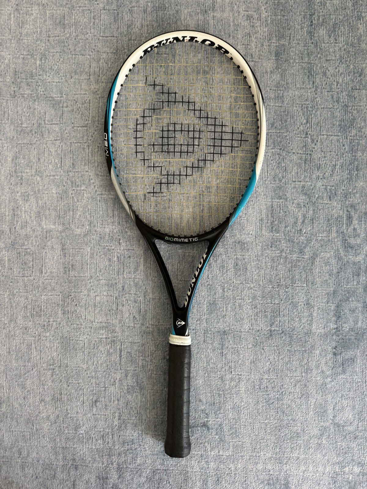 Dunlop Biomimetic M2.0 313g 95sq in Grip 3 Tennis Racket