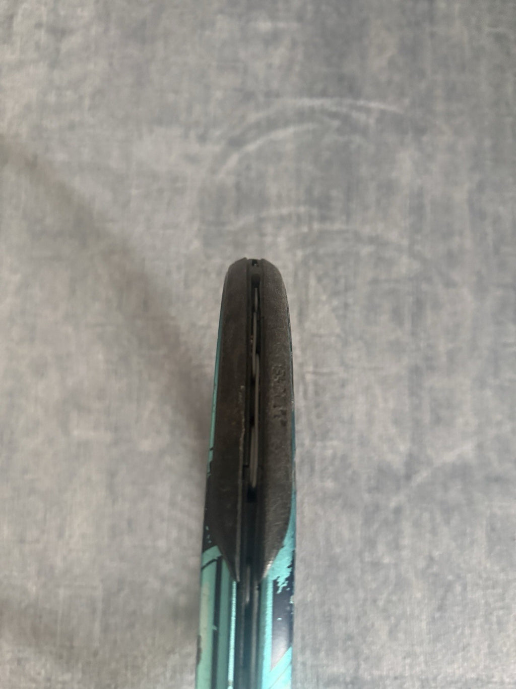 Yonex EZONE 98 2022 305g 98sq in Grip 2 Tennis Racket