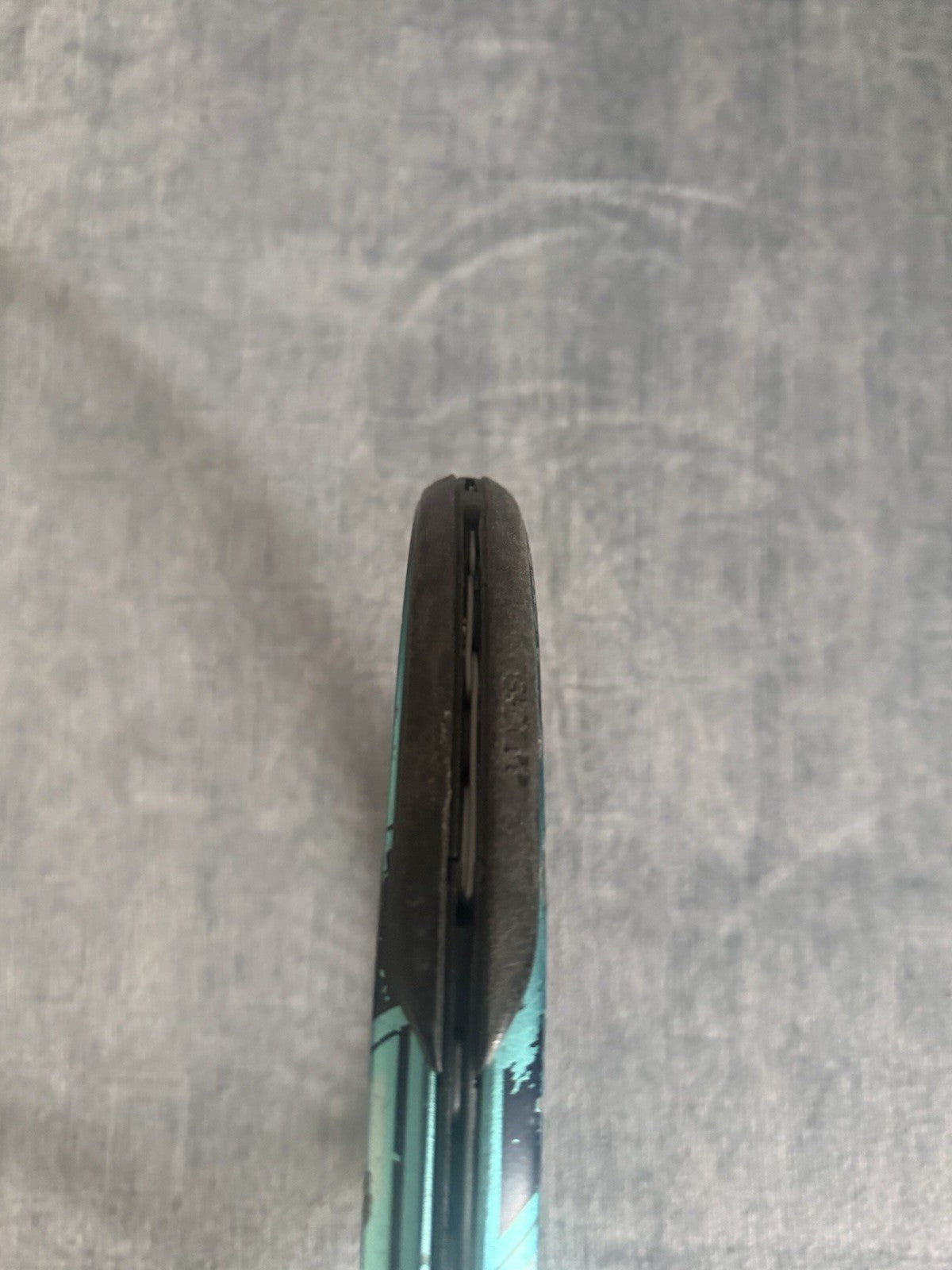 Yonex EZONE 98 2022 305g 98sq in Grip 2 Tennis Racket