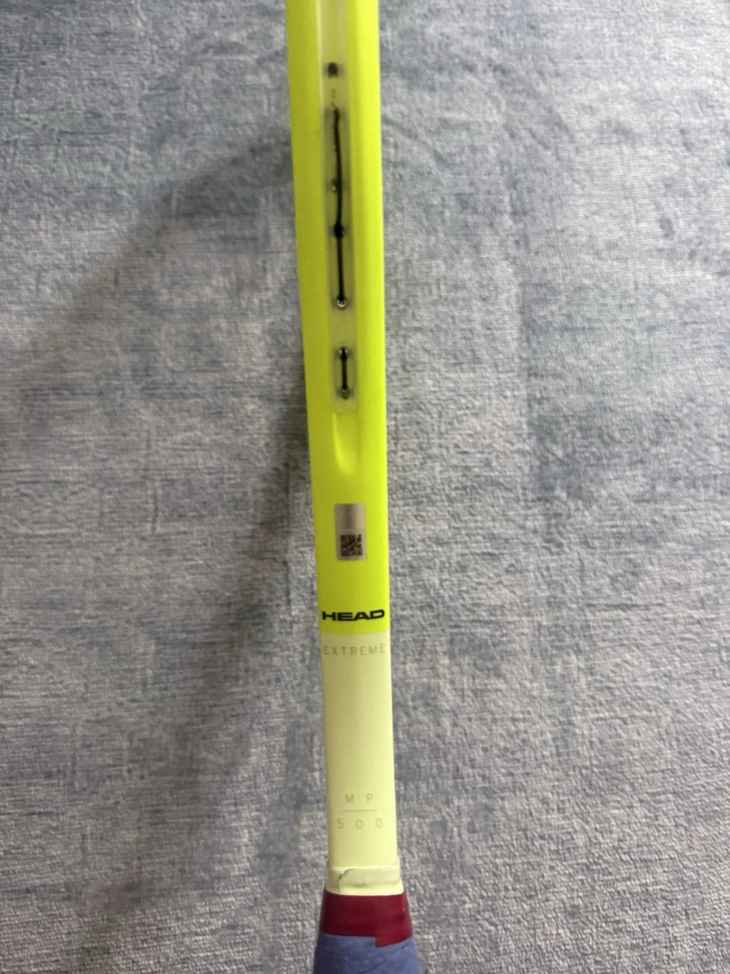 Head Extreme MP 2024 300g 100sq in Grip 3 Tennis Racket
