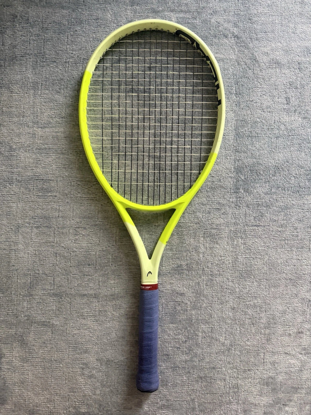 Head Extreme MP 2024 300g 100sq in Grip 3 Tennis Racket