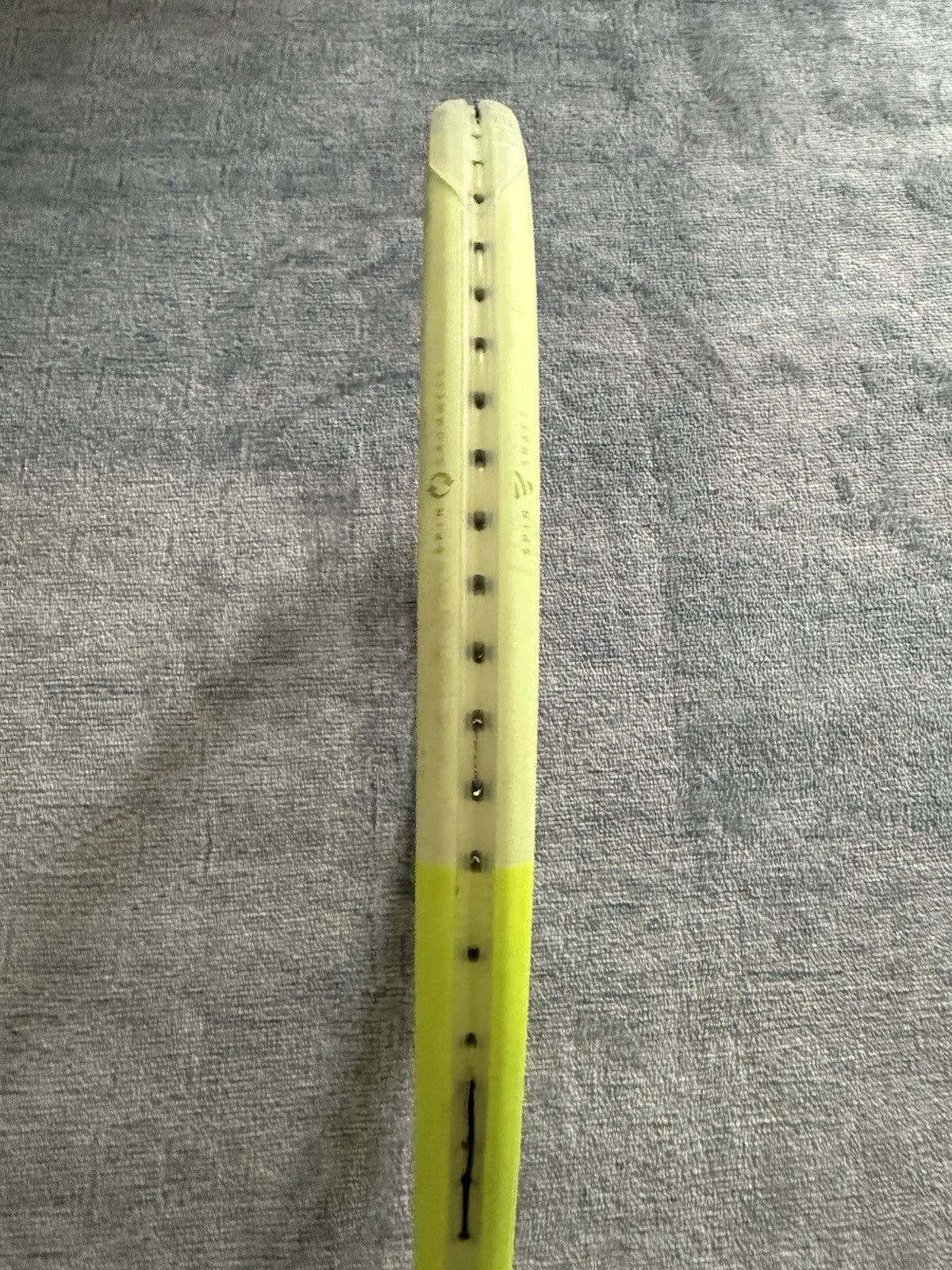 Head Extreme MP 2024 300g 100sq in Grip 3 Tennis Racket