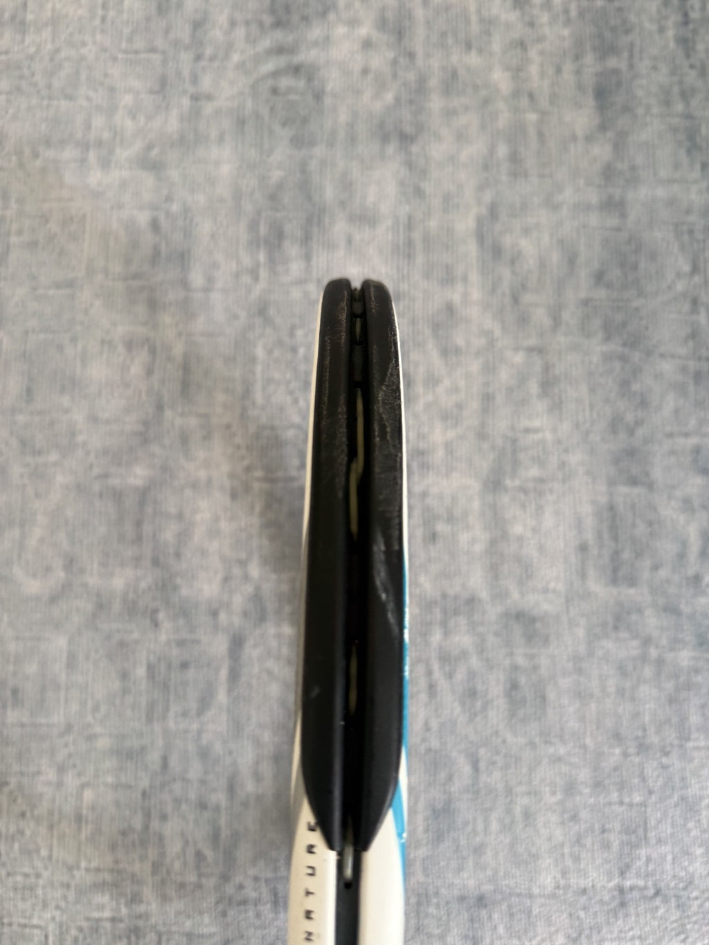 Dunlop Biomimetic M2.0 313g 95sq in Grip 3 Tennis Racket
