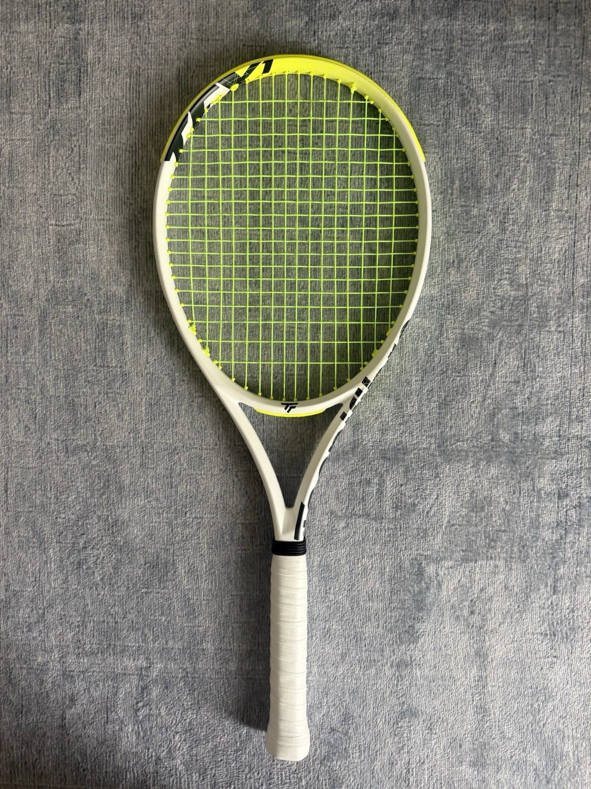 Tecnifibre TF-X1 305 305g 98sq in Grip 2 Tennis Racket