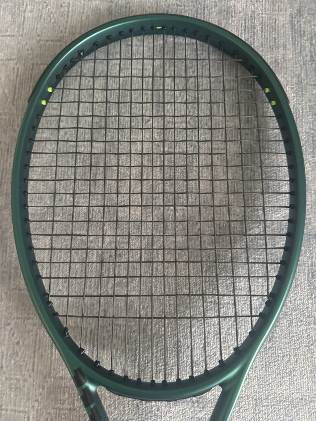 Wilson Blade 98 V9 305g 98sq in Grip 3 Tennis Racket