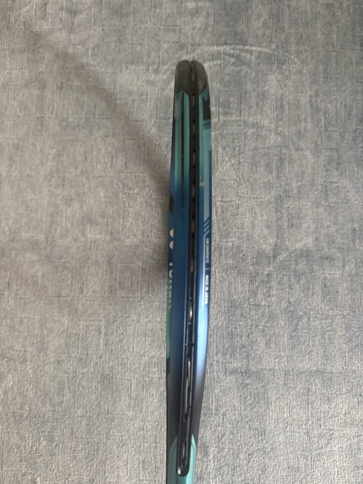 Yonex EZONE 98 2022 305g 98sq in Grip 2 Tennis Racket