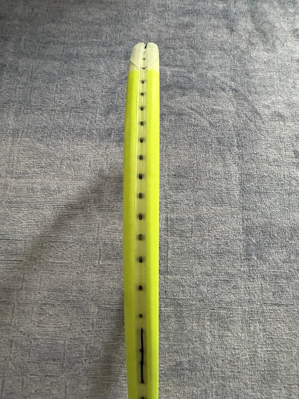 Head Extreme MP 2024 300g 100sq in Grip 3 Tennis Racket