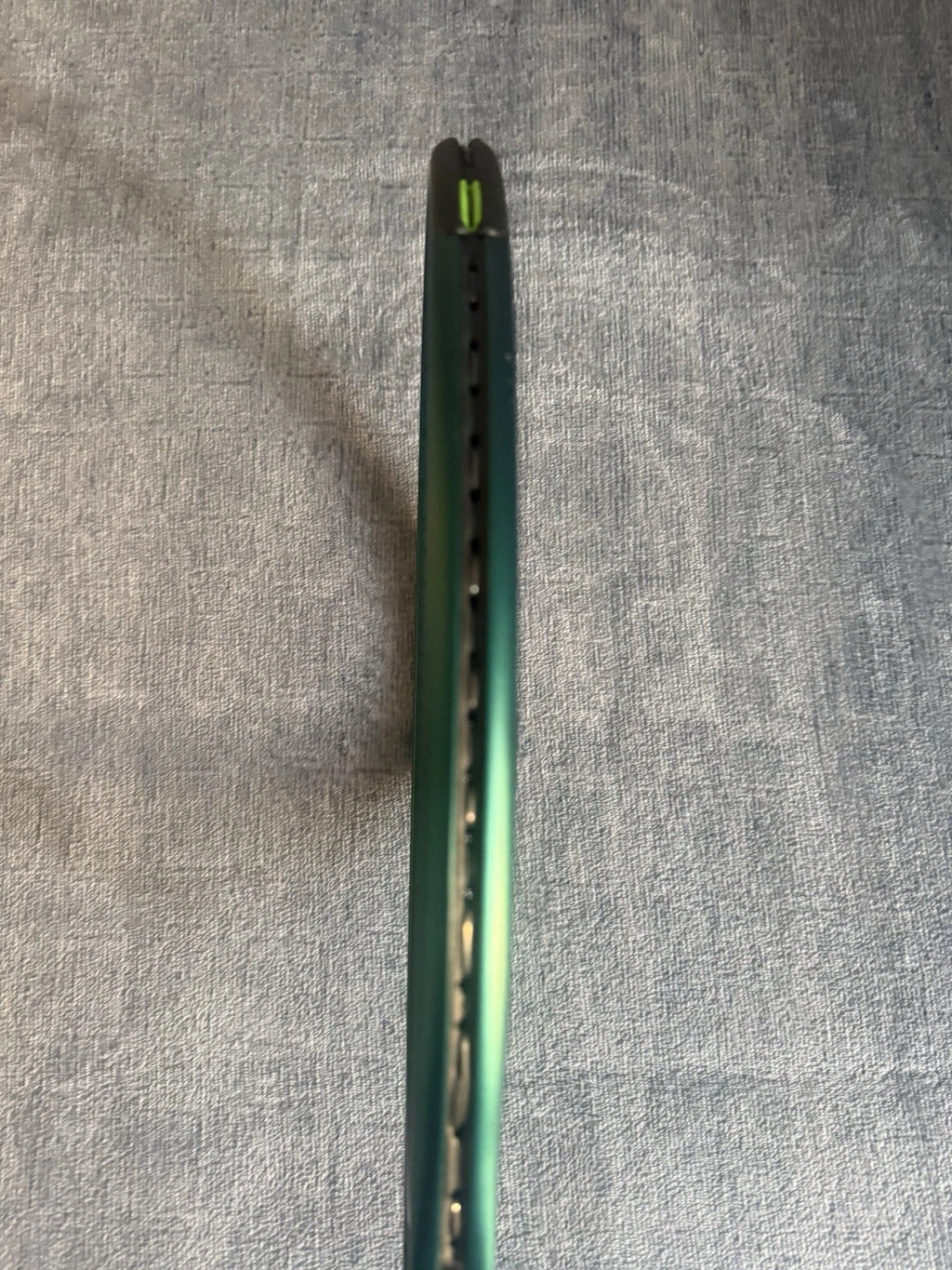 Wilson Blade 98 V9 305g 16x19 Grip 3 G3 Tennis Racket